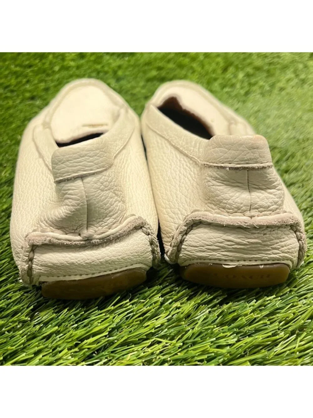 Coach Amber Womens Size 8.5 Cream Leather Casual Slip On Driving Loafers Flats